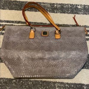 Dooney & Bourke tote